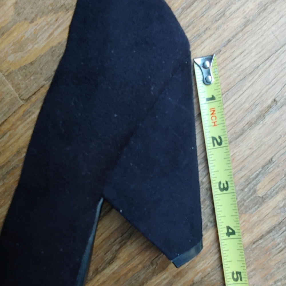 Shoes - Picture 5 of 5